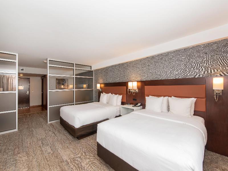 Quality Inn & Suites Val Dor image