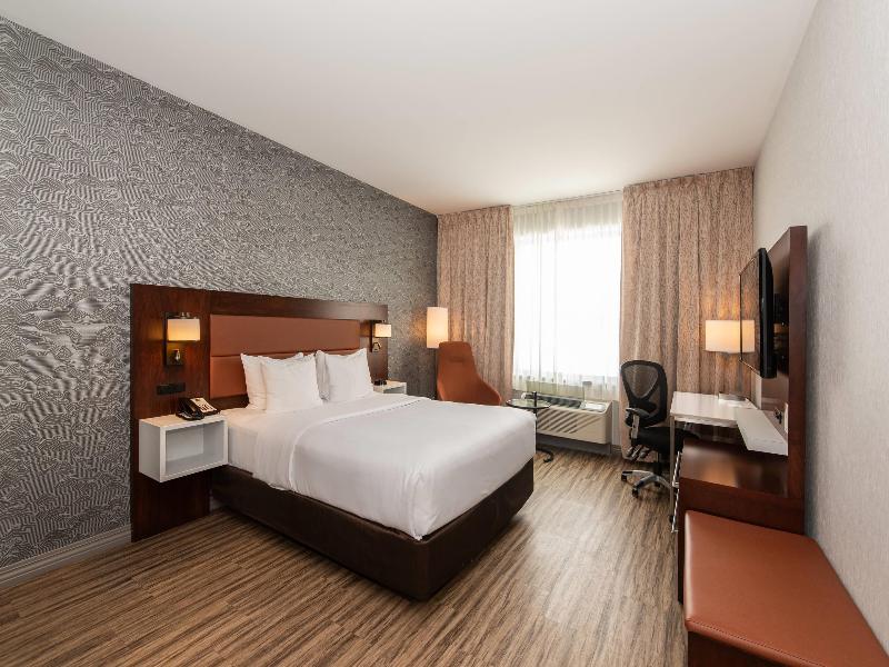 Quality Inn & Suites Val Dor image