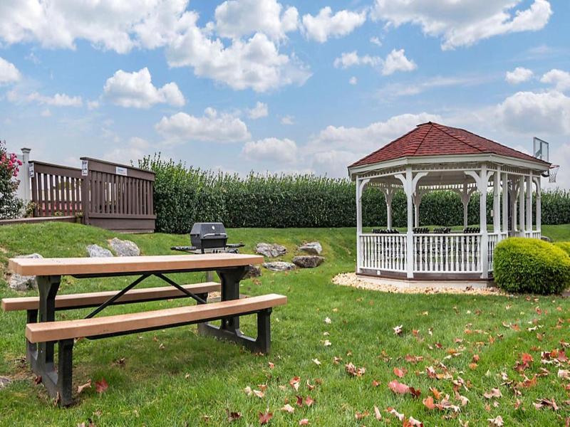 Bluegreen Vacations Suites at Hershey image