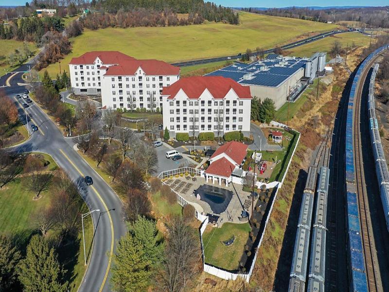Bluegreen Vacations Suites at Hershey image