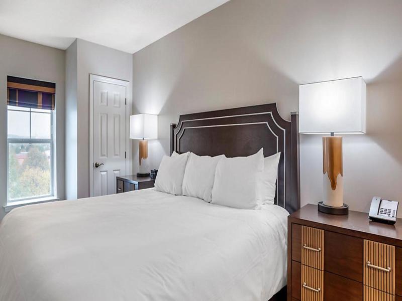 Bluegreen Vacations Suites at Hershey image
