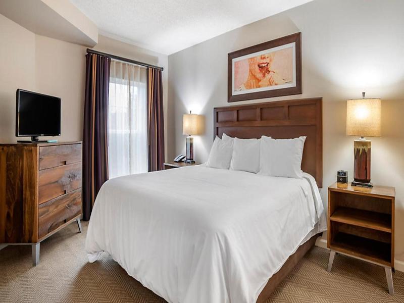 Bluegreen Vacations Suites at Hershey image