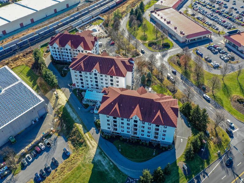 Bluegreen Vacations Suites at Hershey image