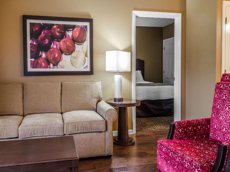 Bluegreen Vacations Suites at Hershey image