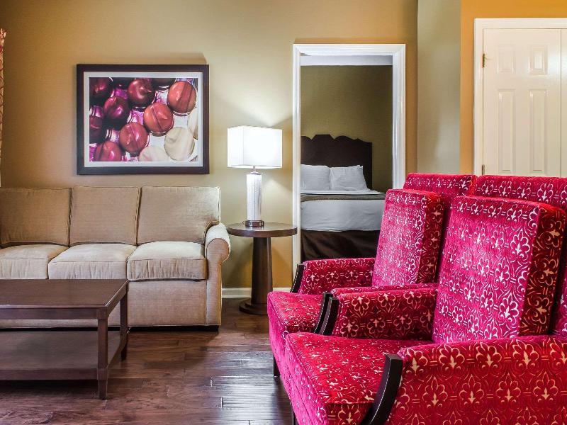 Bluegreen Vacations Suites at Hershey image