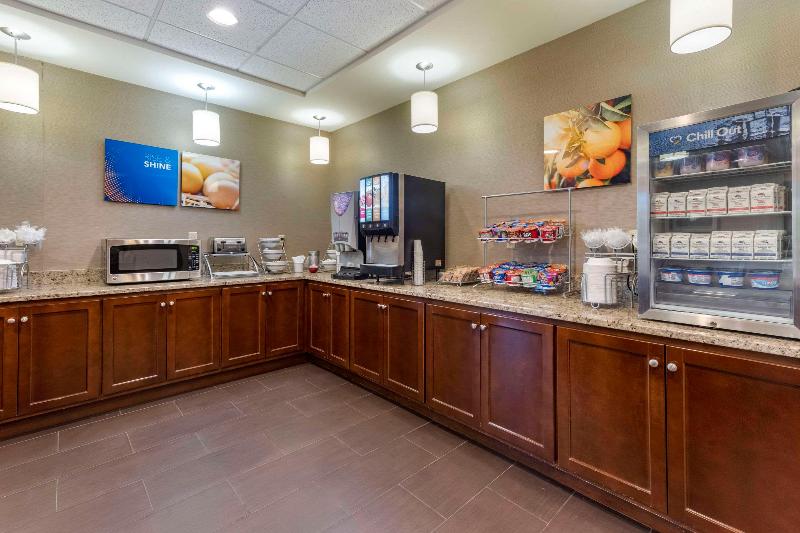 Comfort Suites Bridgeport - Clarksburg image