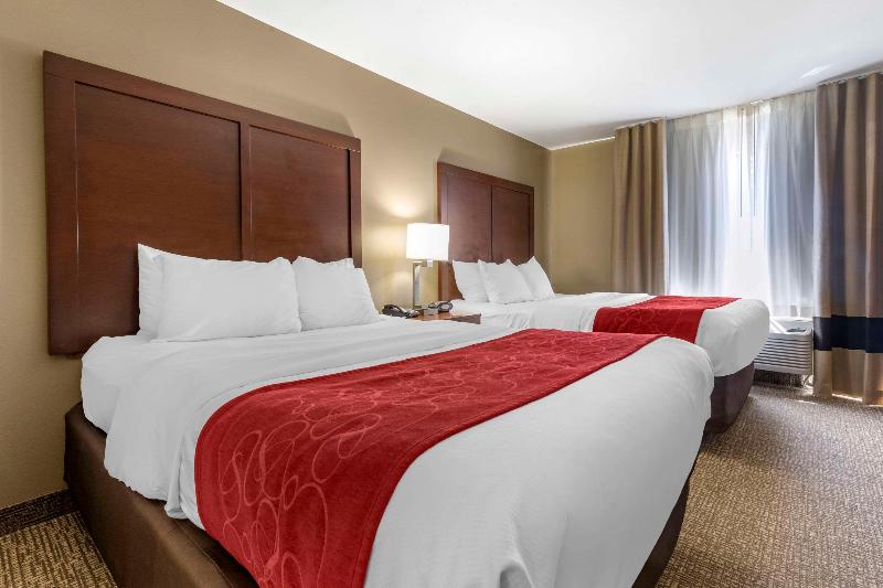 Comfort Suites Bridgeport - Clarksburg image