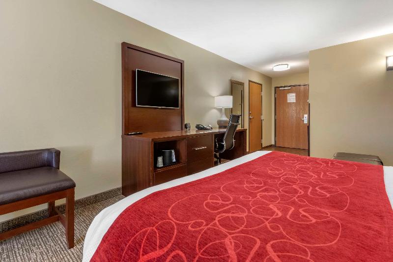 Comfort Suites Bridgeport - Clarksburg image