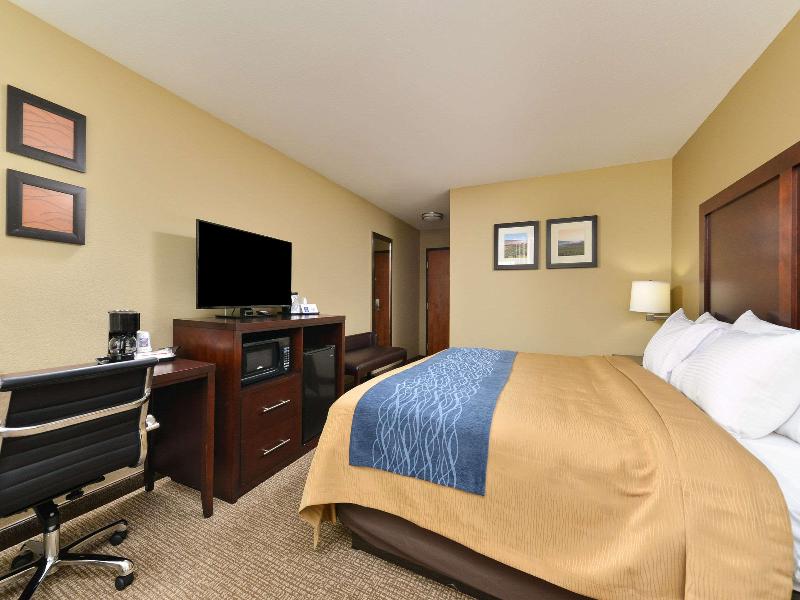 Days Inn & Suites Manheim Lebanon image