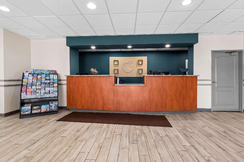 Comfort Inn & Suites image
