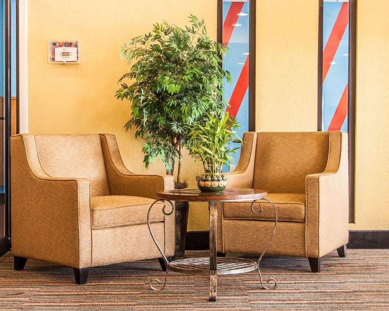 Comfort Inn & Suites image