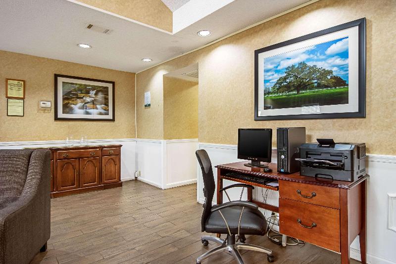 Quality Inn Thomaston image