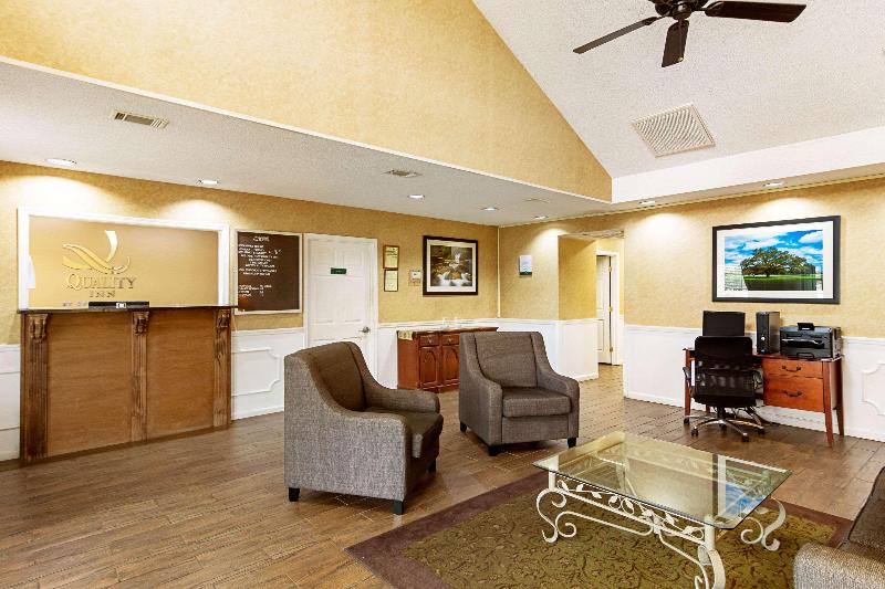 Quality Inn Thomaston image