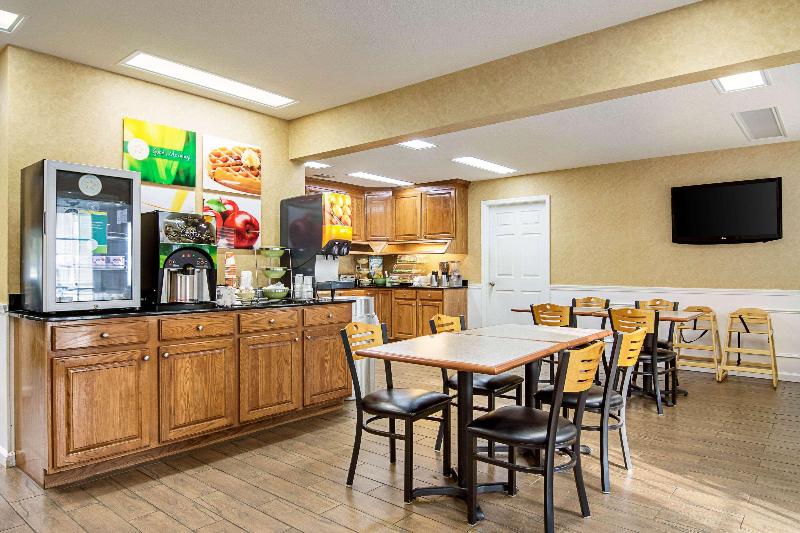 Quality Inn Thomaston image