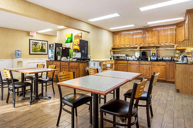 Quality Inn Thomaston image