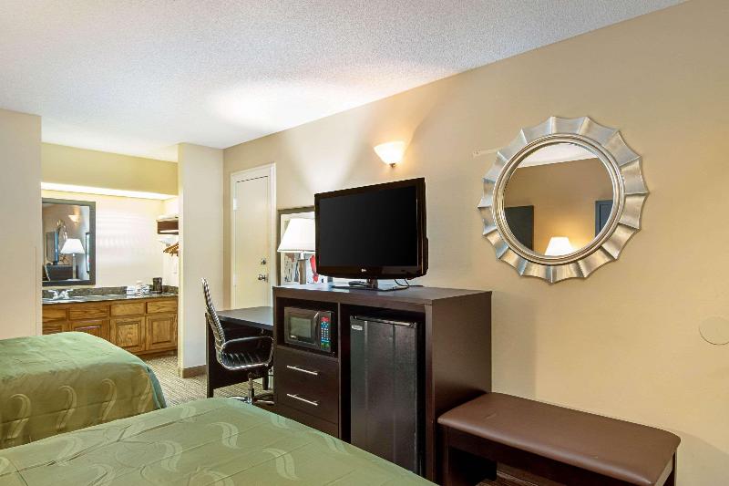 Quality Inn Thomaston image