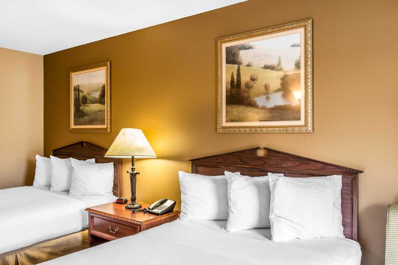 Quality Inn Thomaston image