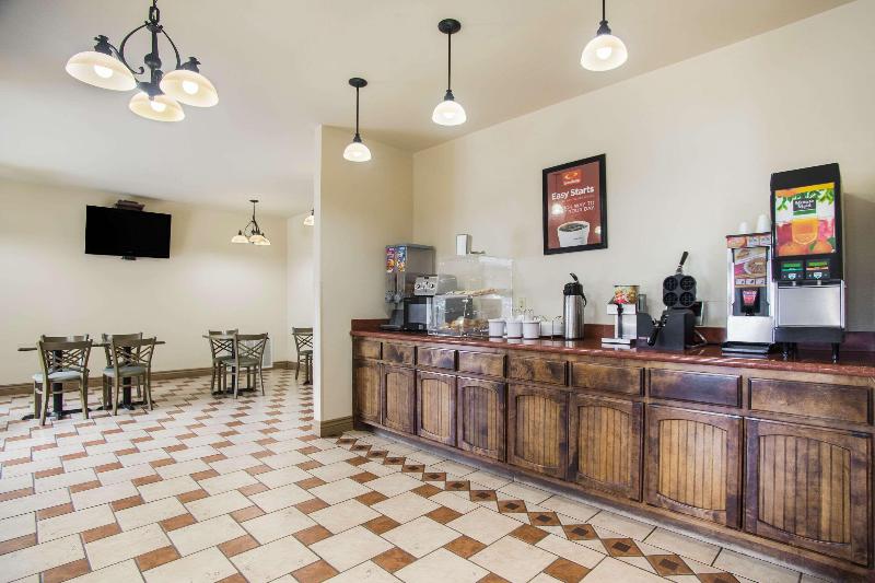 Econo Lodge Anderson image