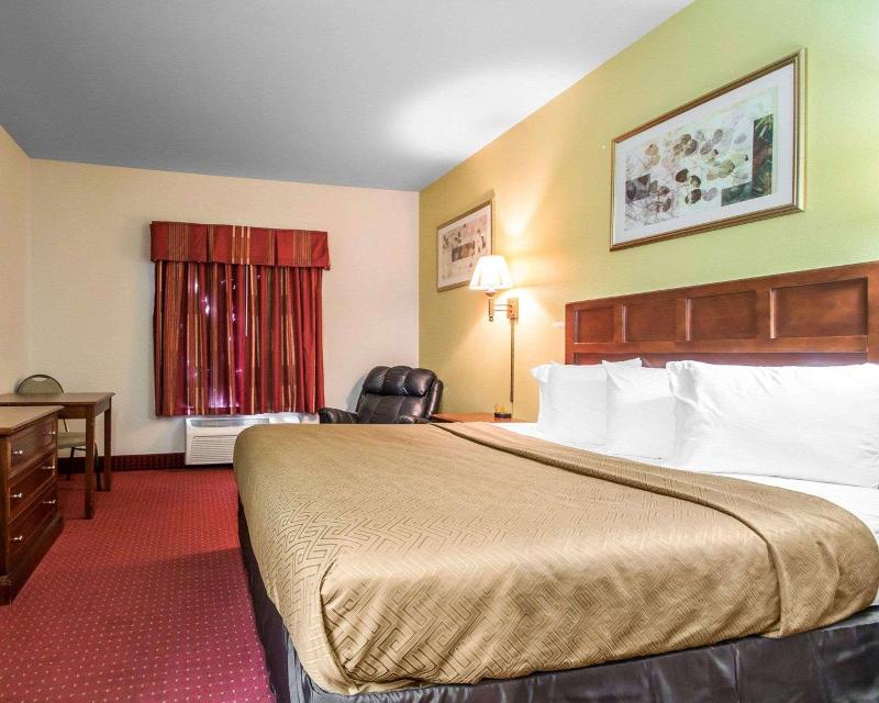Econo Lodge Anderson image