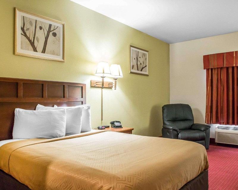 Econo Lodge Anderson image