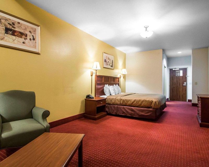 Econo Lodge Anderson image