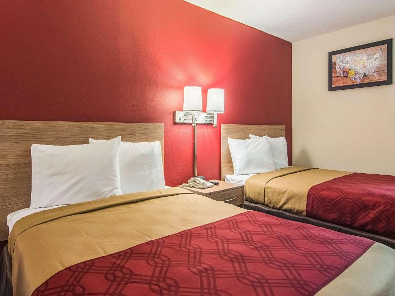 Econo Lodge image