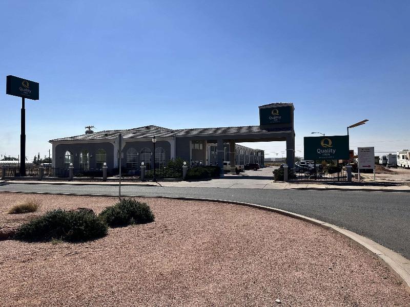 Quality Inn Winslow I-40 image