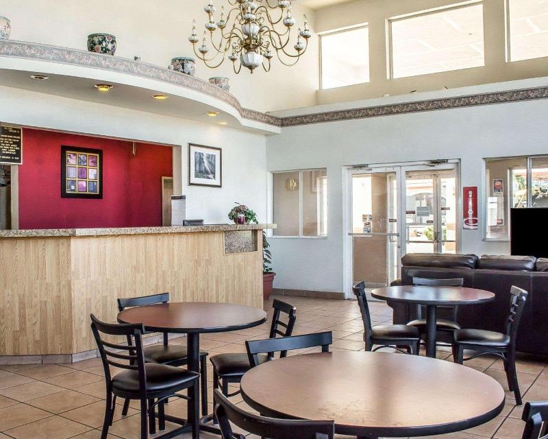 Quality Inn Winslow I-40 image