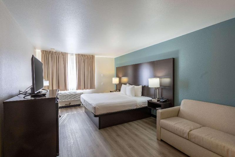 Quality Inn Winslow I-40 image