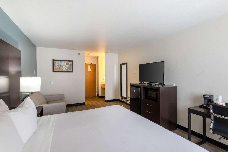 Quality Inn Winslow I-40 image