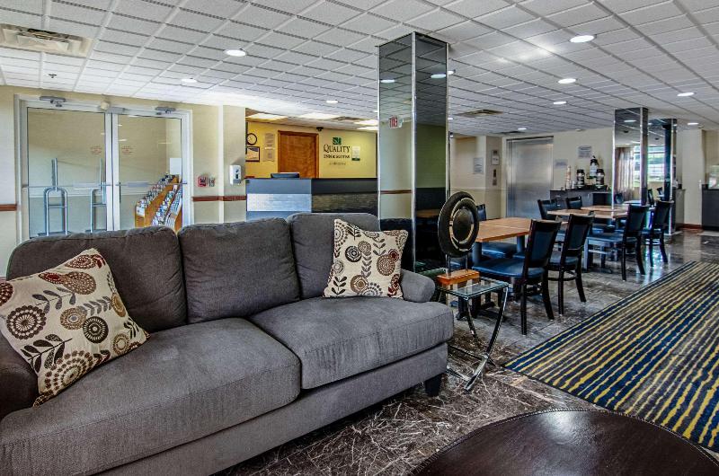 Quality Inn & Suites Bristol image