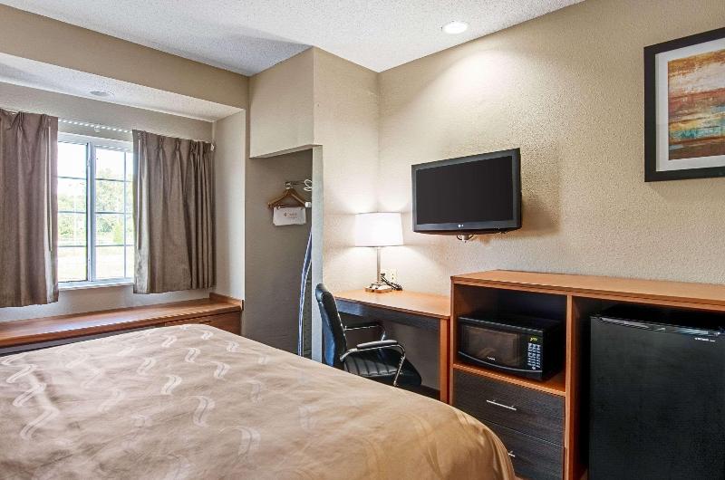 Quality Inn & Suites Bristol image