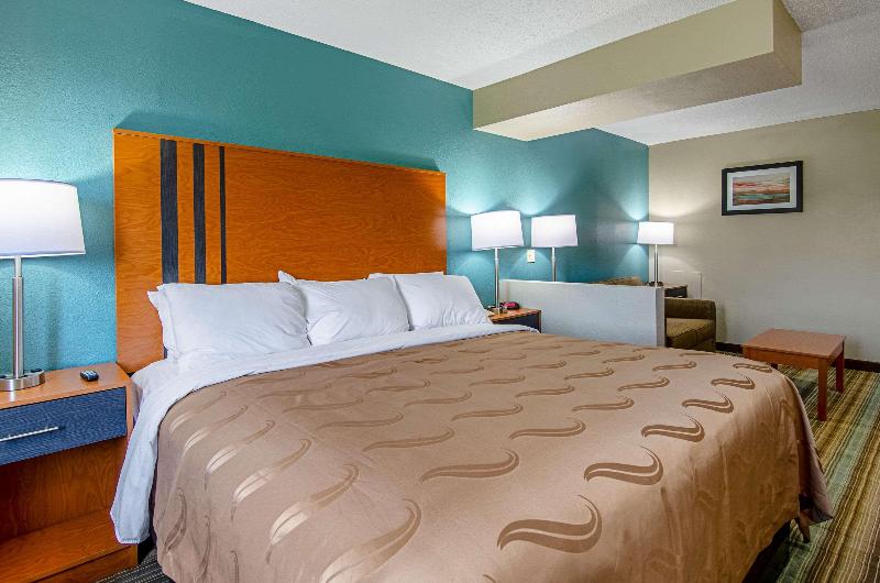 Quality Inn & Suites Bristol image