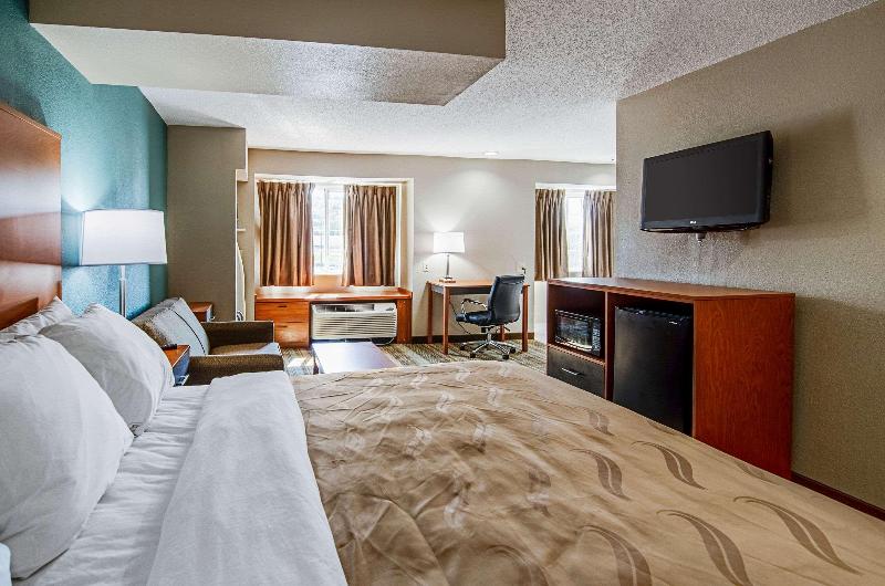 Quality Inn & Suites Bristol image