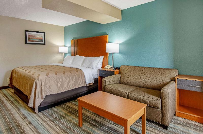 Quality Inn & Suites Bristol image