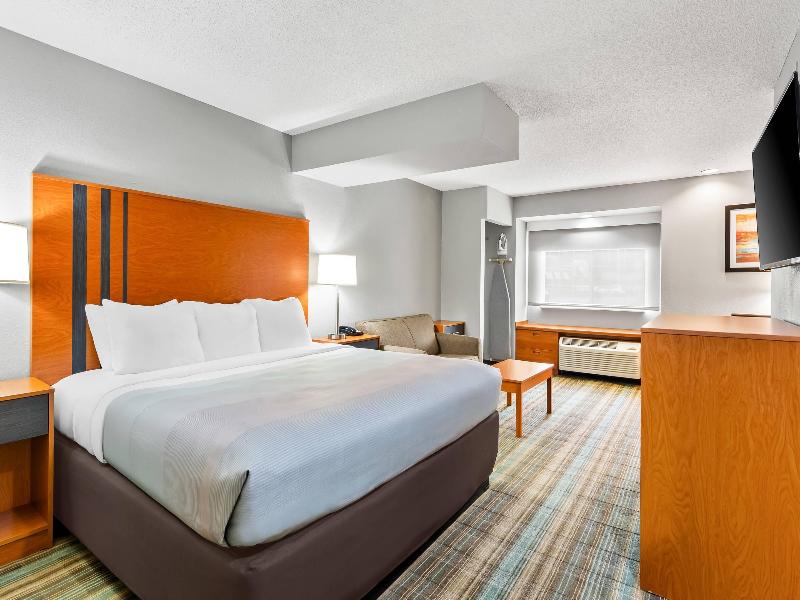 Quality Inn & Suites Bristol image