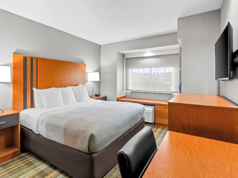 Quality Inn & Suites Bristol image