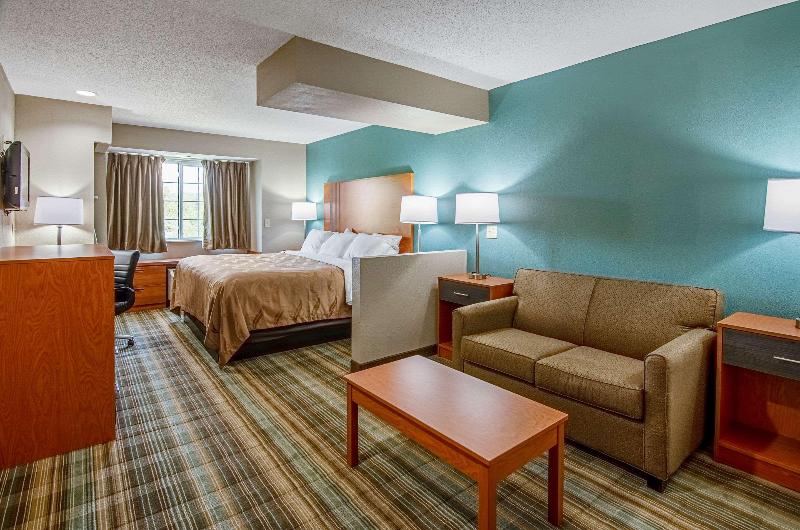 Quality Inn & Suites Bristol image
