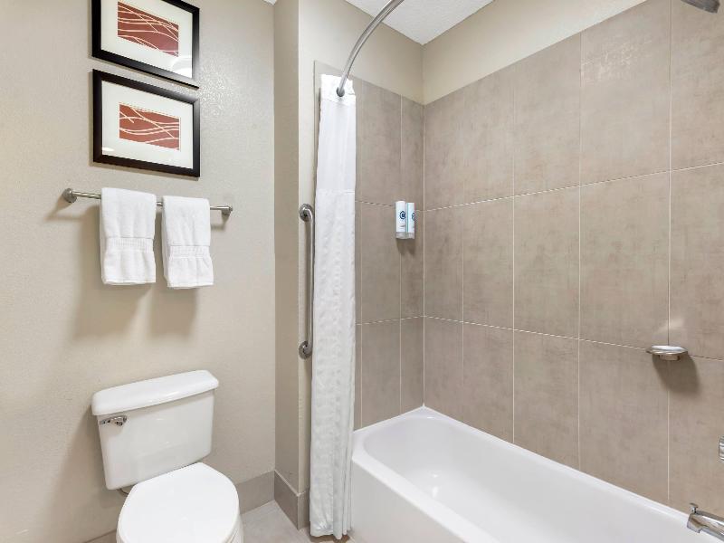 Comfort Inn Blairsville Area image