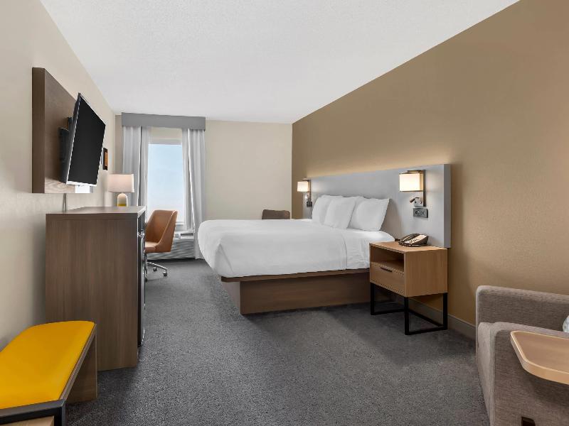 Comfort Inn Blairsville Area image