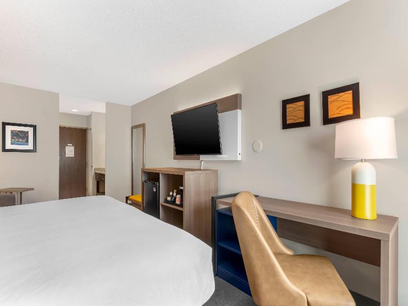 Comfort Inn Blairsville Area image