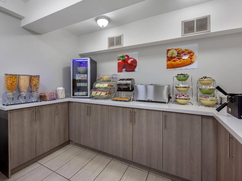 Quality Inn & Suites Niagara Falls — photo 97