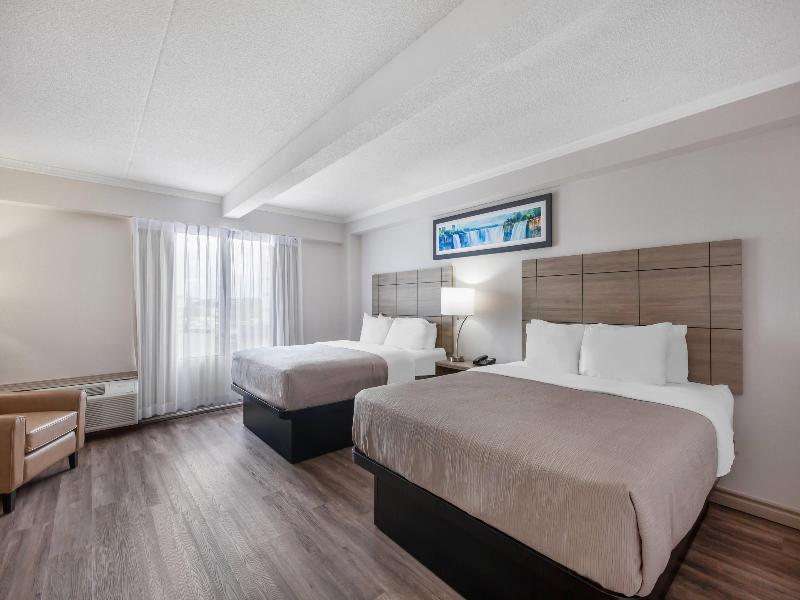 Room TWO QUEEN BEDS