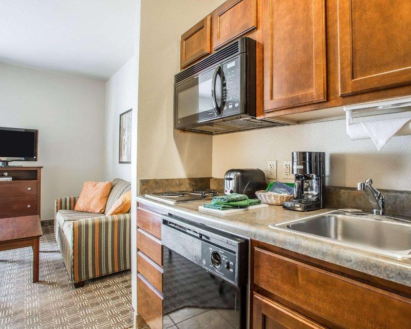Mainstay Suites St. Robert - Fort Leonard Wood image 9