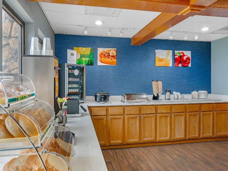 Quality Inn & Suites Goshen Area image