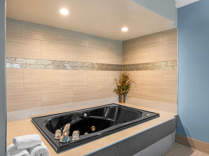 Quality Inn & Suites Goshen Area image