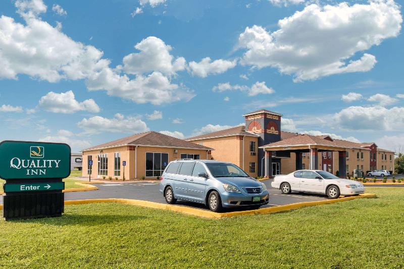 Quality Inn Cadiz image