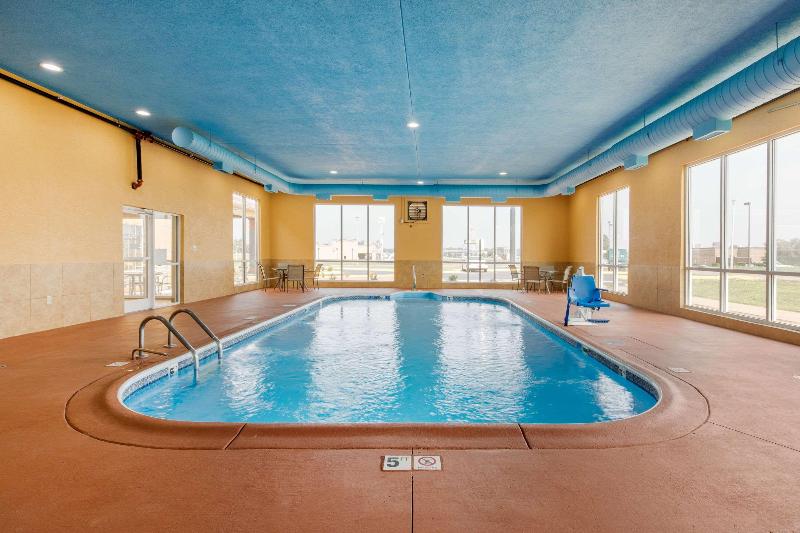 Quality Inn Cadiz image