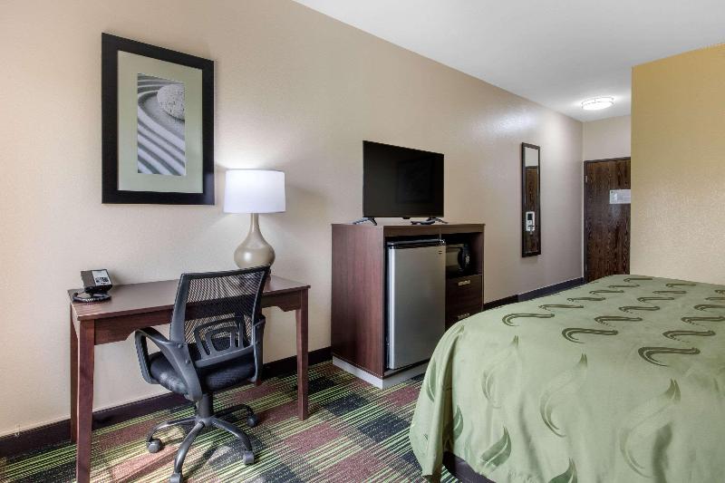Quality Inn Cadiz image