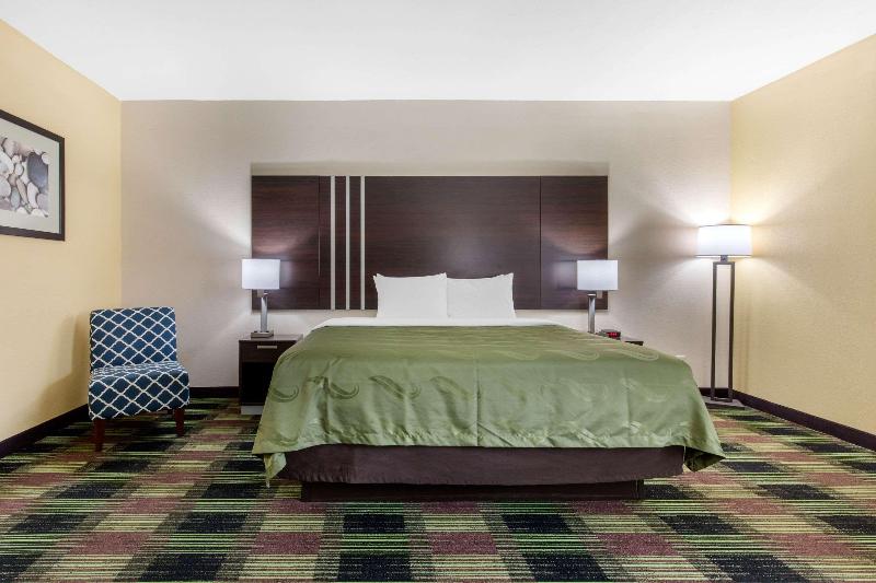 Quality Inn Cadiz image